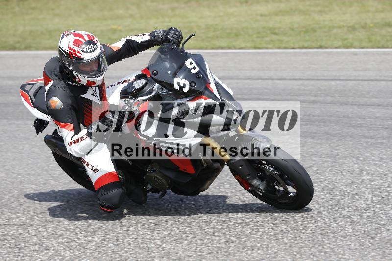 /27 12.06.2025 Ducati Schweiz Trackday Warmup  ADR/gruen-vert/39